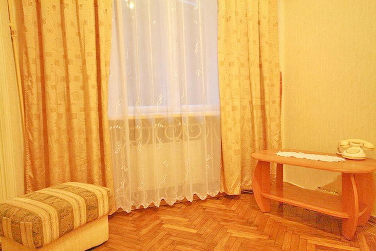 Park And Opera Apartments Лвив Екстериор снимка