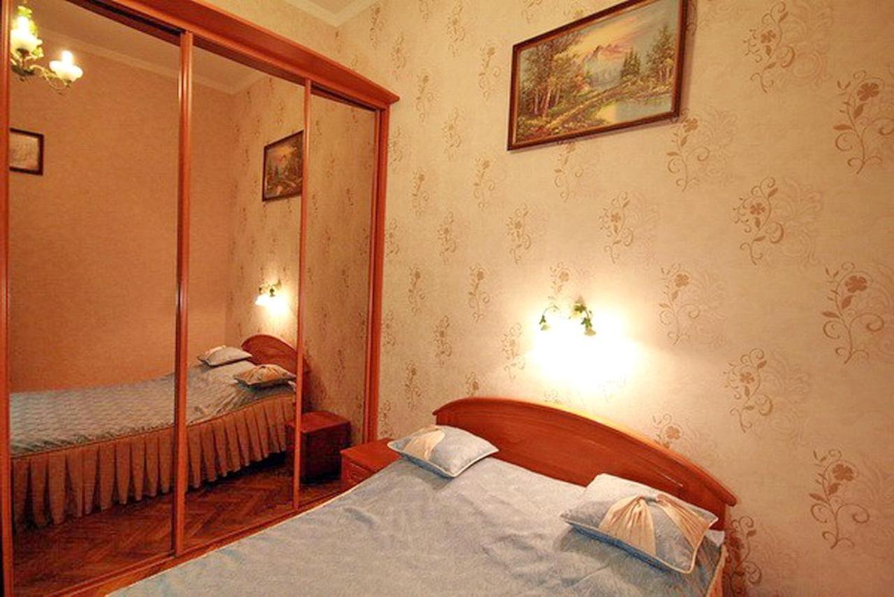 Park And Opera Apartments Лвив Екстериор снимка