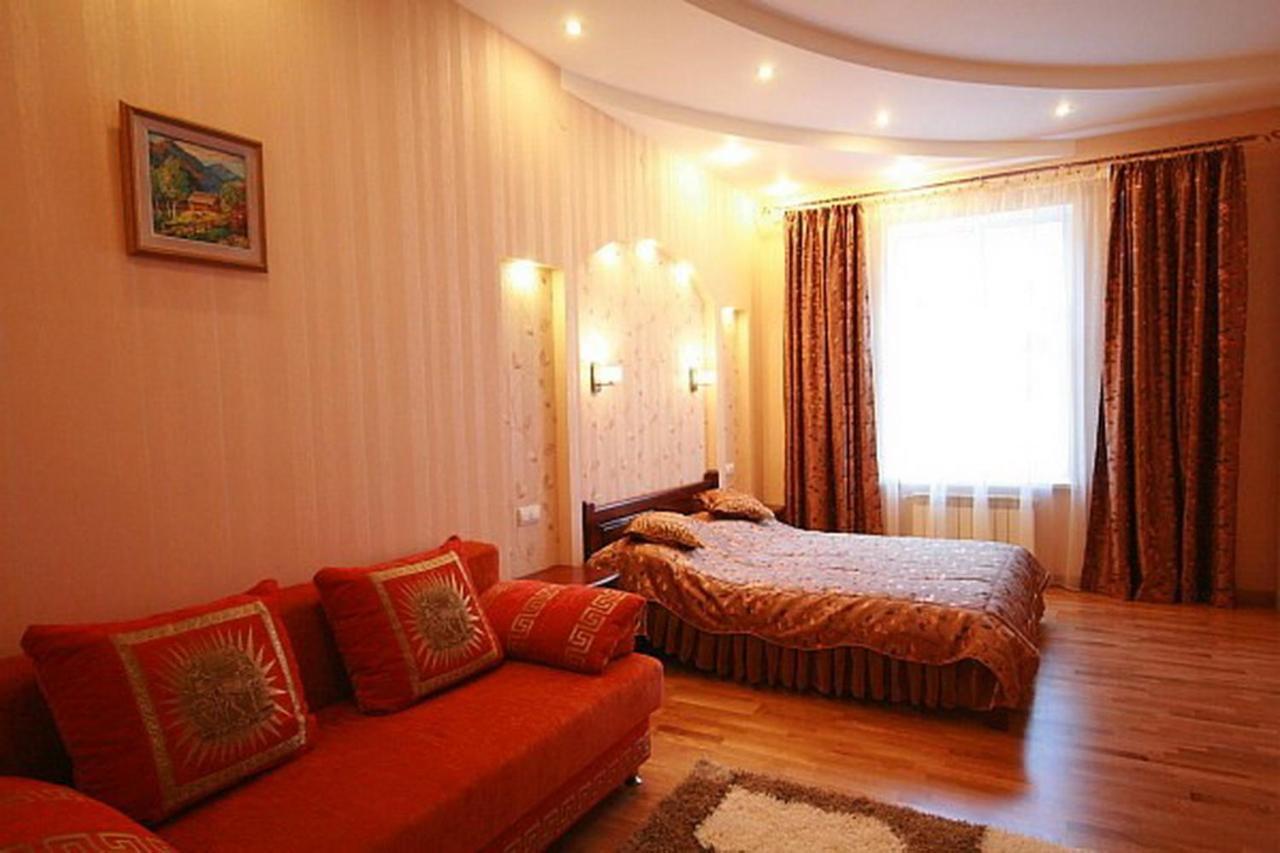 Park And Opera Apartments Лвив Екстериор снимка